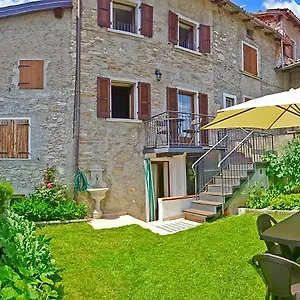 Casa Del Borgo Pregasio Garden And View By Gardadomusmea Tremosine